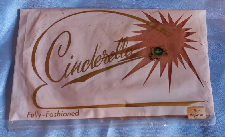 Vintage Nylon Seamed Stockings Cinderella Size L Calze Strumpfe